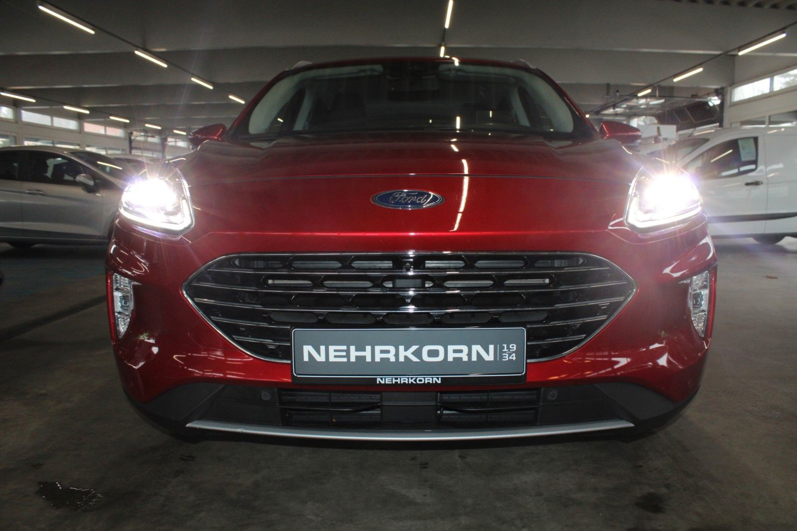 Fahrzeugabbildung Ford Kuga PHEV Titanium X ACC AHK HUD LED Cam WinterP