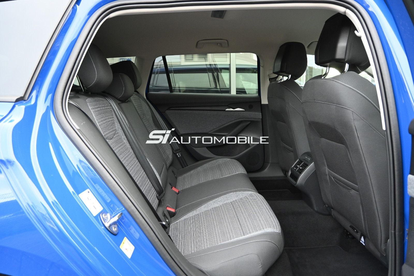 Fahrzeugabbildung SKODA Superb 2.0 TSI DSG Selection Combi 4x4 °ACC°AHK°