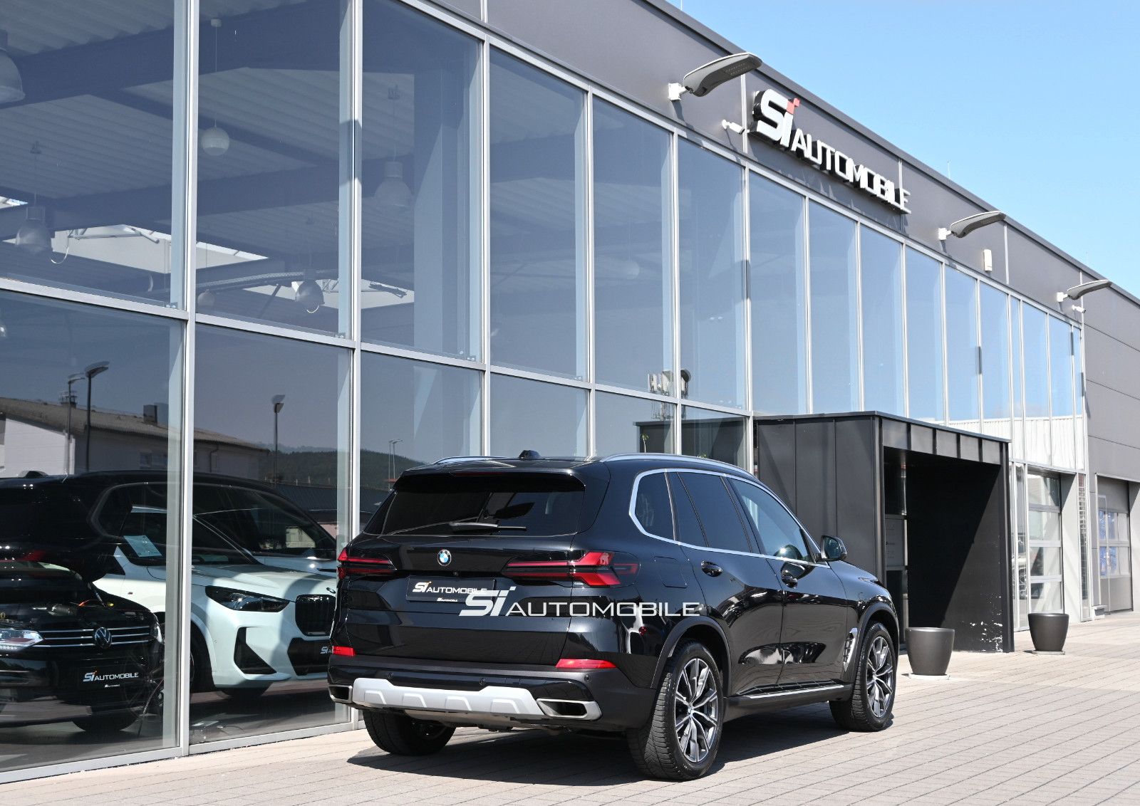 Fahrzeugabbildung BMW X5 xDr.30d °ACC°AHK°ALCANTARA°LUFT°MERINO°STHZG°