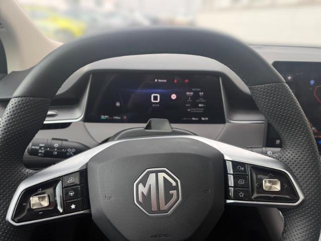 MG S6 Luxury EV AWD LUX HUD+El. Panodach+Navi+Leder