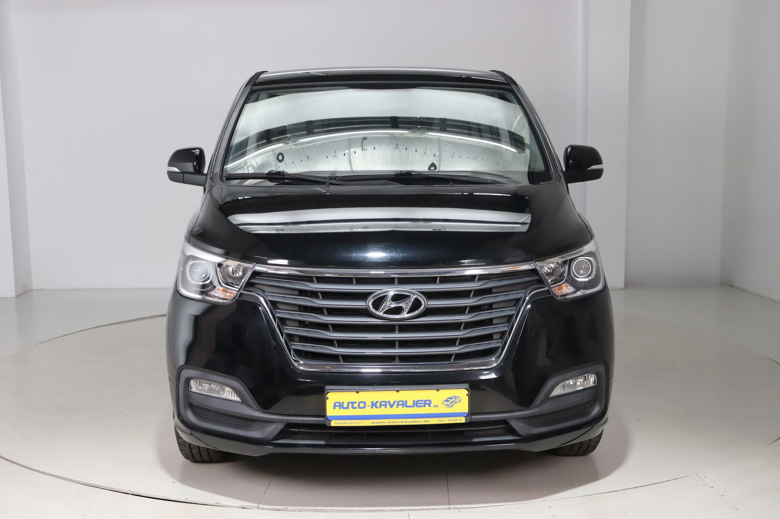 Fahrzeugabbildung Hyundai H1 Travel Trend * Navi * DAB * 8-Sitzer