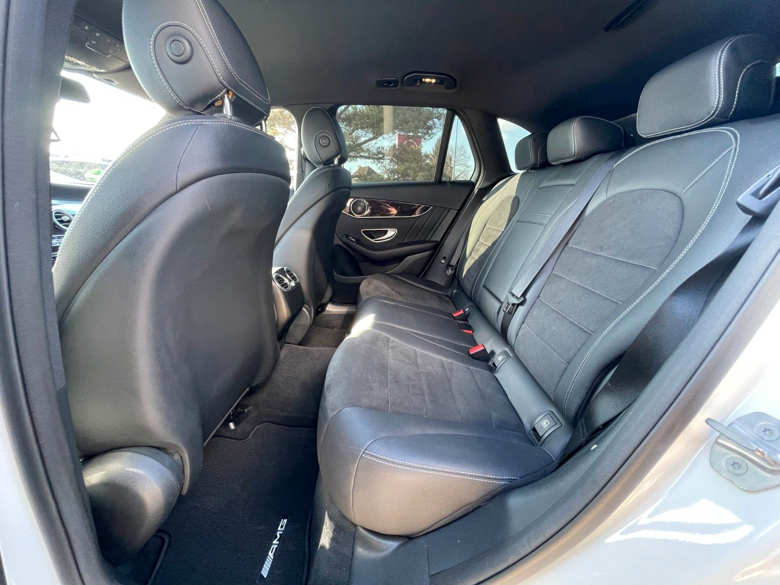 Fahrzeugabbildung Mercedes-Benz GLC 250 GLC GLC 250 d 4Matic AMG-Line