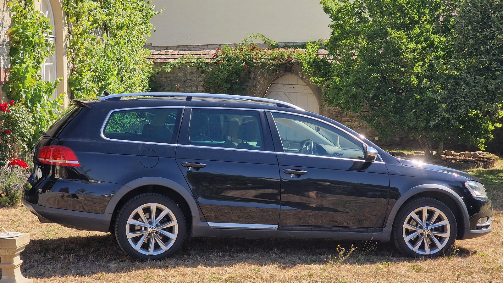 Volkswagen Passat Alltrack 2014 — photo 10