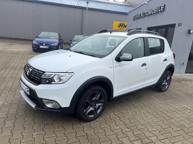 Dacia Sandero II Stepway Celebration Navi PDC LED 1.H