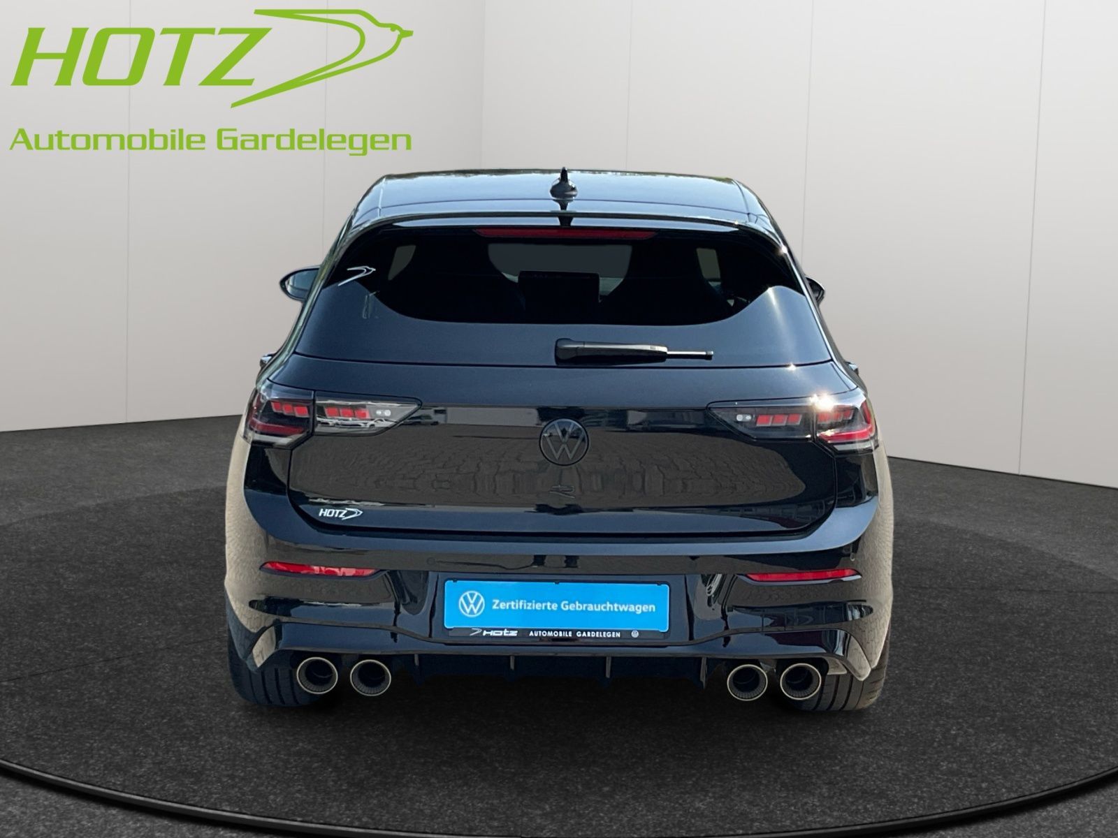 Volkswagen Golf VIII R 2.0 TSI DSG Black Edition R Performa foto 4