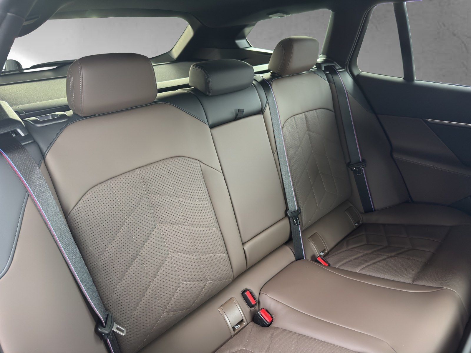 BMW i5 - Bild 12