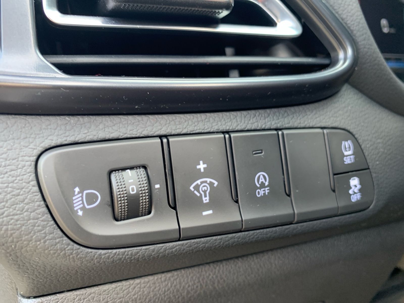 Fahrzeugabbildung Hyundai i30 Kombi 1.5 T-GDI 7-DCT N Line Mild-Hybrid