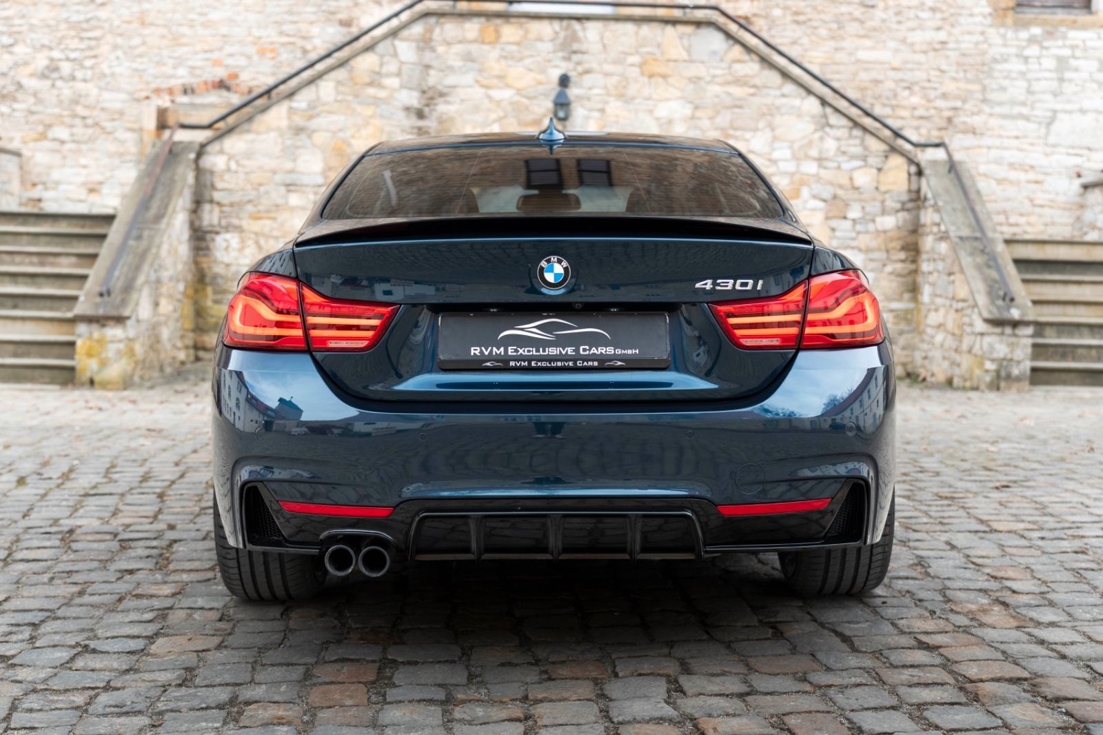 Fahrzeugabbildung BMW 430I M-Performance HIFI LED KAM CARPLAY CARBON