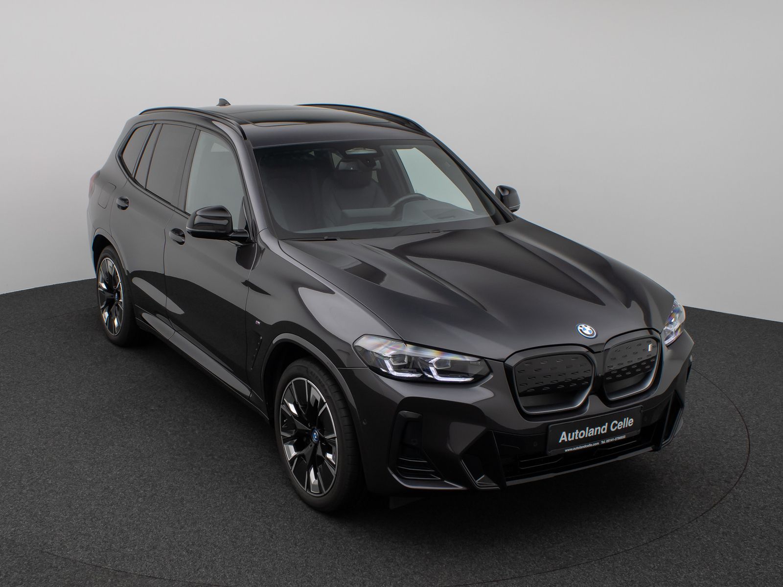 Fahrzeugabbildung BMW iX3 Impressive M Sport Panorama 360°HUD DAB H/K