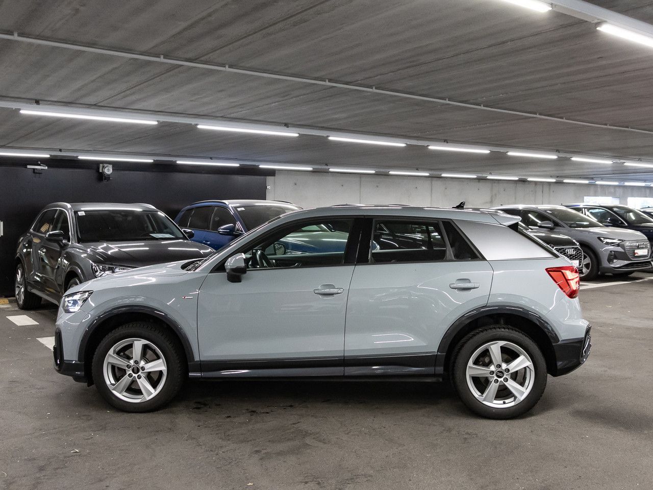 Audi Q2 35 TDI S line Matrix LED Kamera Keyless Navi+ imagem 3