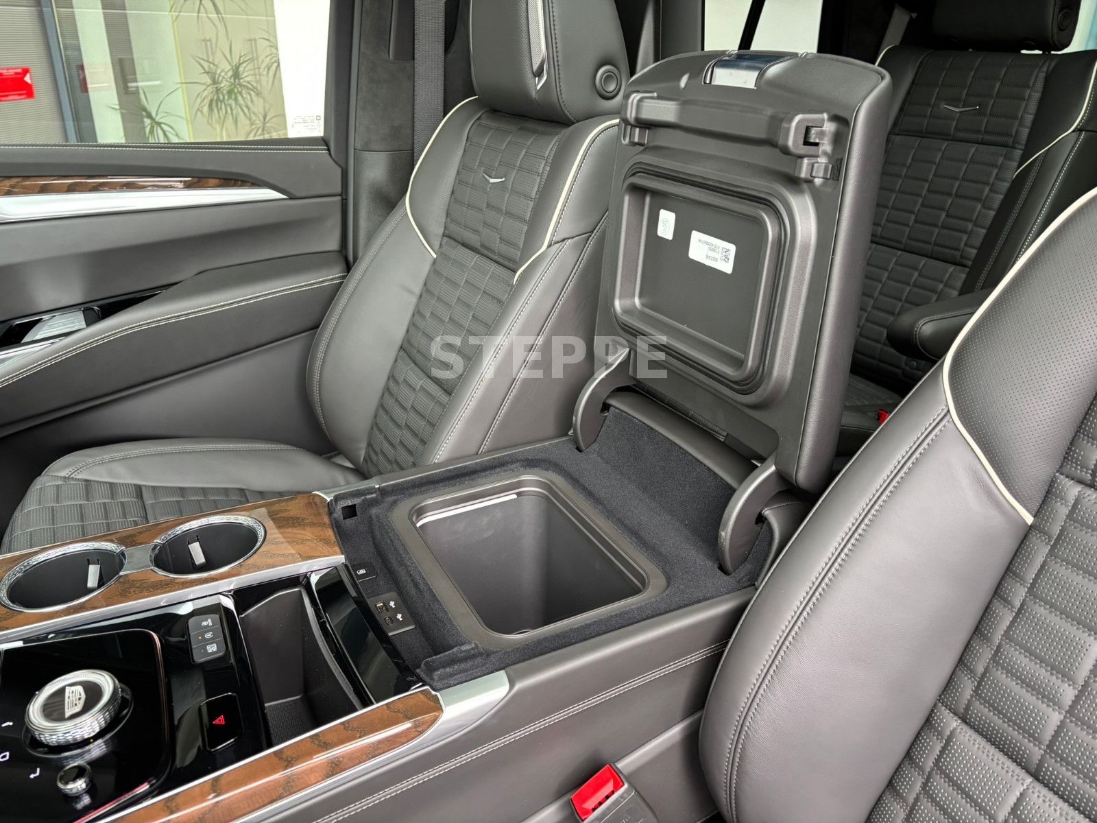 Cadillac Escalade FACELIFT MY26 6.2 V8 Sport Platinum