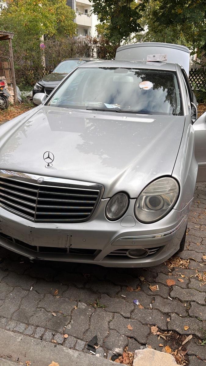Mercedes-Benz E 280