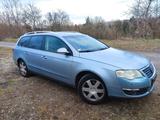 Volkswagen Passat 1.6 - Volkswagen Passat aus 2006: Kombi
