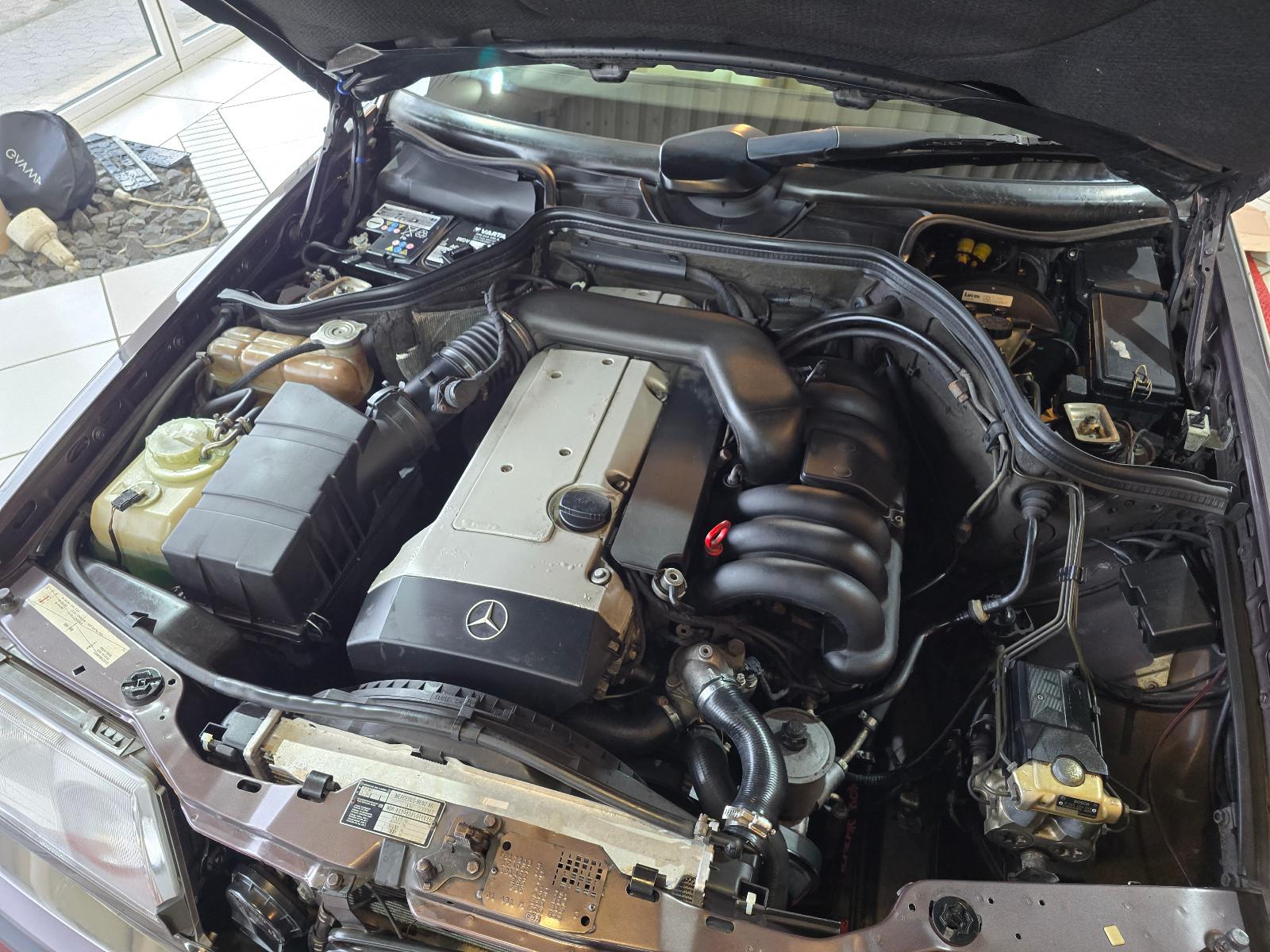 Mercedes-Benz CE 320 Sport Line+TOP ZUSTAND+TÜV / SERVICE NEU+