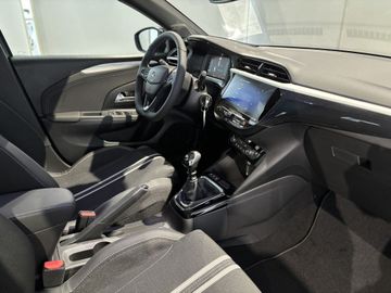 Fotografie 5 des Opel Corsa 1.2 Direct Injection Turbo GS