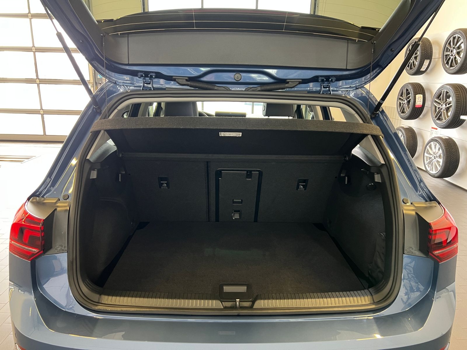 Fahrzeugabbildung Volkswagen Golf VIII GOAL 1.5 TSI *LED, App-Connect, 16'-LM