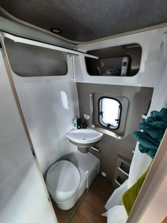 Fahrzeug Übersicht 18 Fahrzeugabbildung Hobby ONTOUR Van 600 FT Tageszulassung 11.045€ sparen