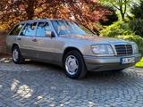 Mercedes-Benz E 200 T / S124 / W124 TE - Mercedes-Benz E-Klasse: W124