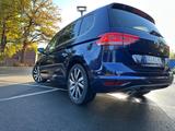Volkswagen Touran 2.0 TDI 140kW Highline Pano 8-fach Alu - Volkswagen Touran mit Diesel-Antrieb: Standheizung
