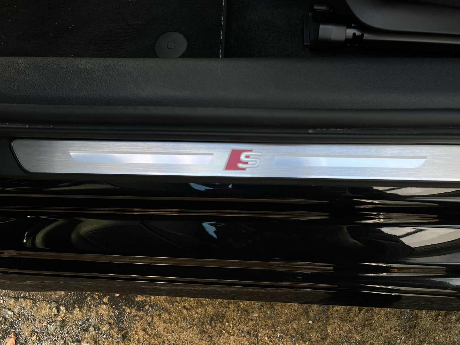 Fahrzeugabbildung Audi A3 Limousine 40 TFSI quattro S-line S-tronic Mat