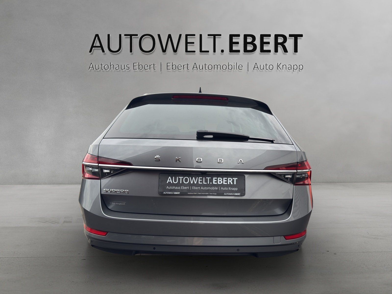 Fahrzeugabbildung SKODA Superb Combi 2.0 TSI DSG Style/AHK/KAMERA/ACC/