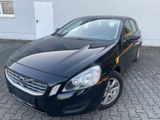Volvo V60 Kombi Basis Klima ZV TÜV NEU - Volvo V60 aus 2013
