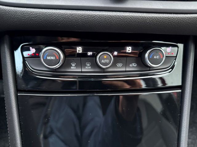 Grandland Ultimate 1.6 Turbo Plug-in-Hybrid NAVI