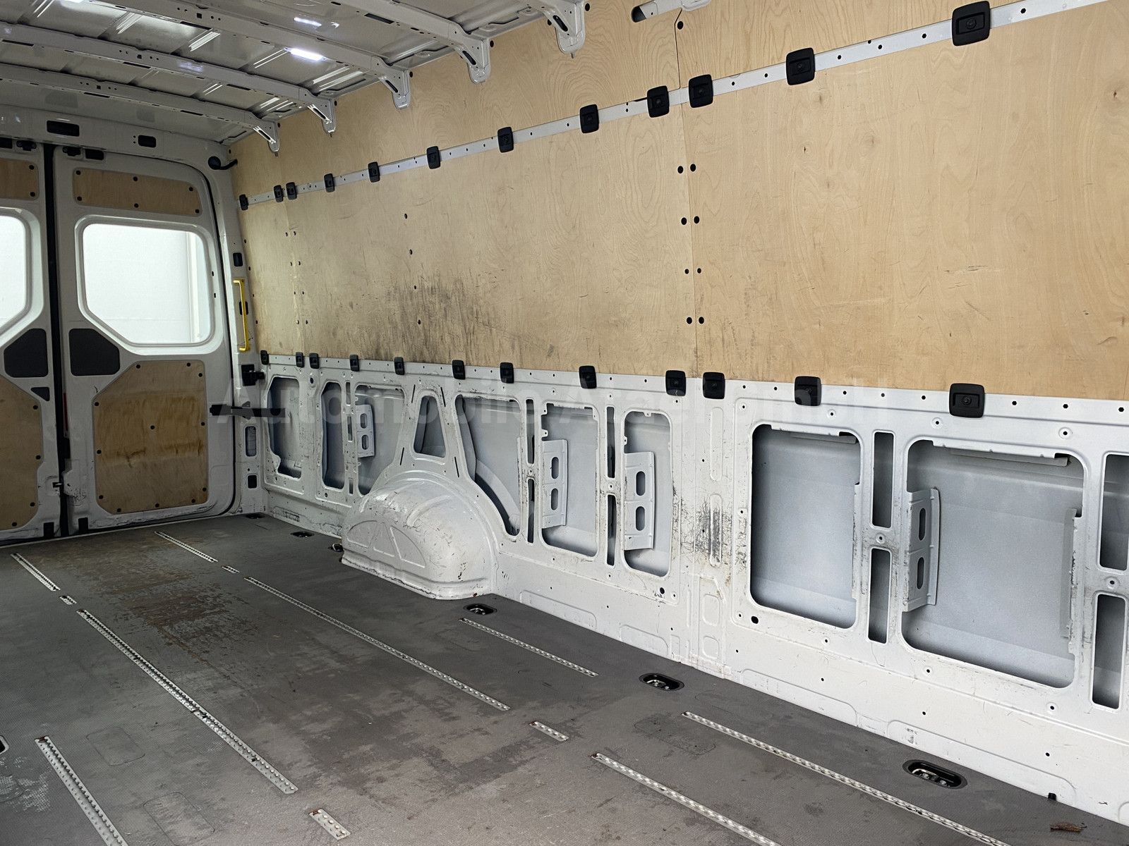 Fahrzeugabbildung Volkswagen Crafter 35 TDI DSG Plus *MAXI EXTRALANG* 7463