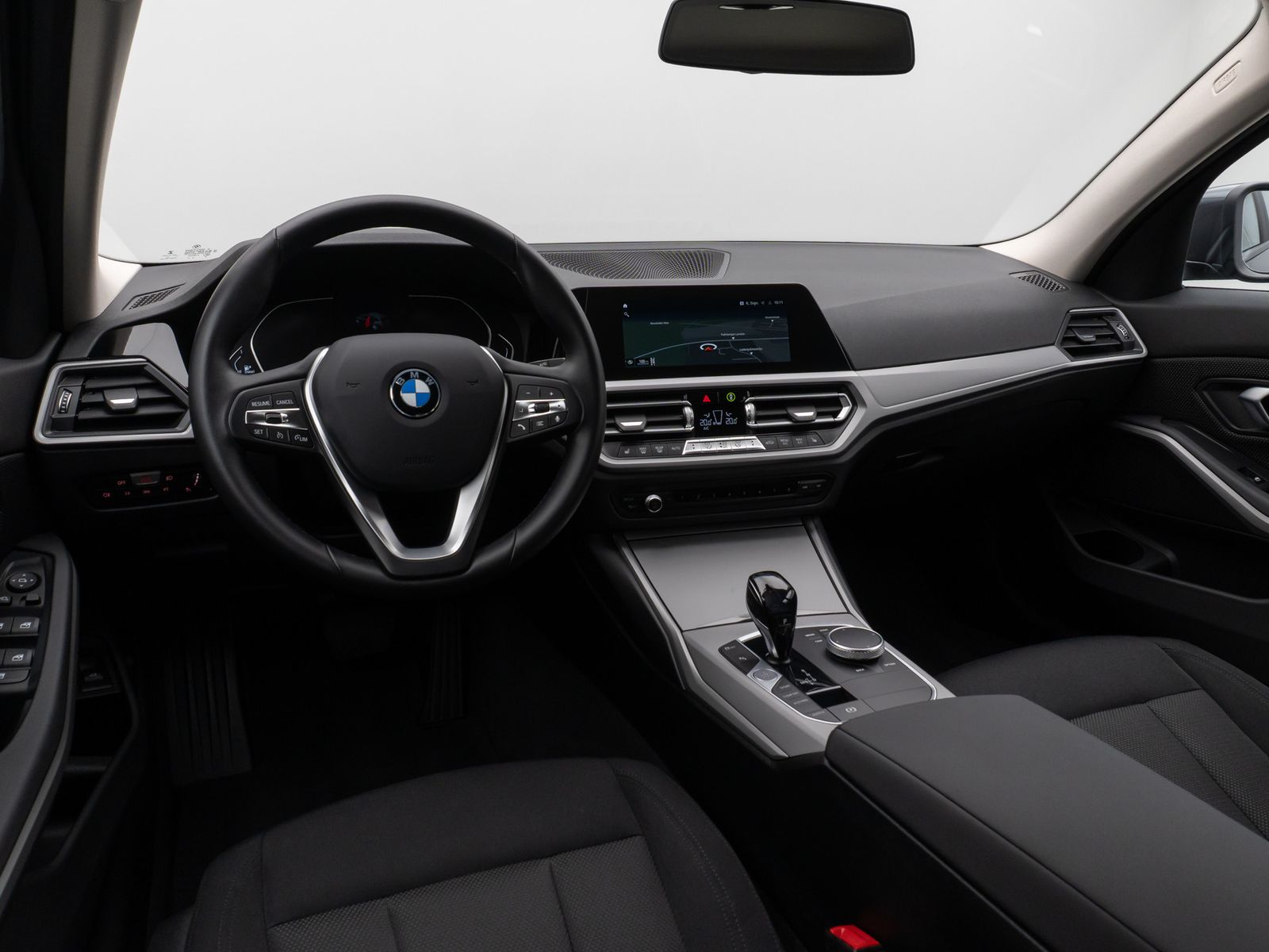 Fahrzeugabbildung BMW 320d  DAB CockPit+ Lordos PDC Geschwindigkeitsre