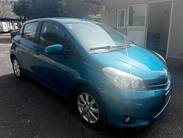 Toyota Yaris 1.3 5 porte Lounge CVT Stop & Start