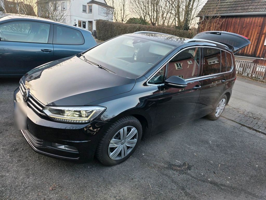 Image of Volkswagen Touran
