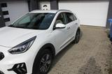 Kia Niro 1.6 GDI Plug-in Hybrid Spirit Benzinsparer - weiße Kia Niro
