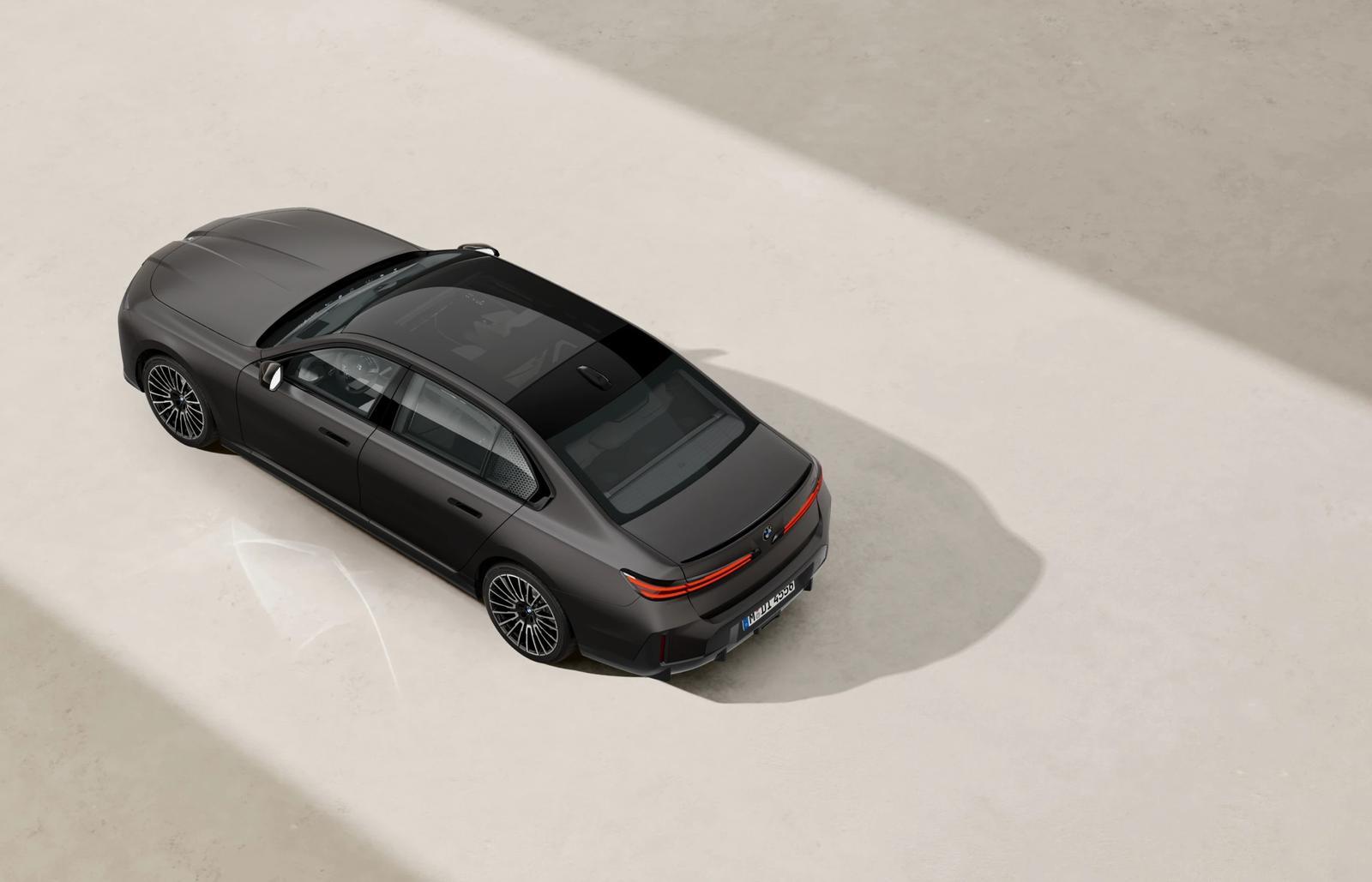 BMW 740 xDrive M Sport*CONNOISSUER*SKYLOUNGE*PANO*