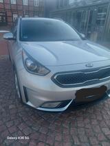 Kia Niro 1.6 GDI Hybrid Spirit  - Kia Niro: Limousine