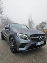 Mercedes-Benz GLC 220 d 4MATIC AMG Line Coupé Autom. AMG Line - Mercedes-Benz GLC 220 mit Diesel-Antrieb: Coupe, Schiebedach