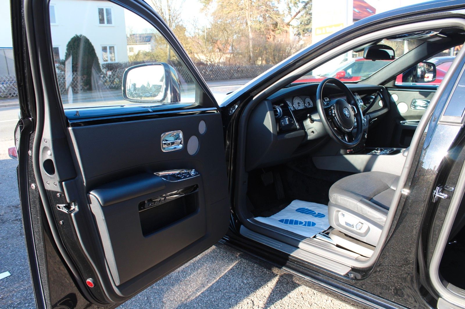 Ghost Family 6,6 Lit., V12