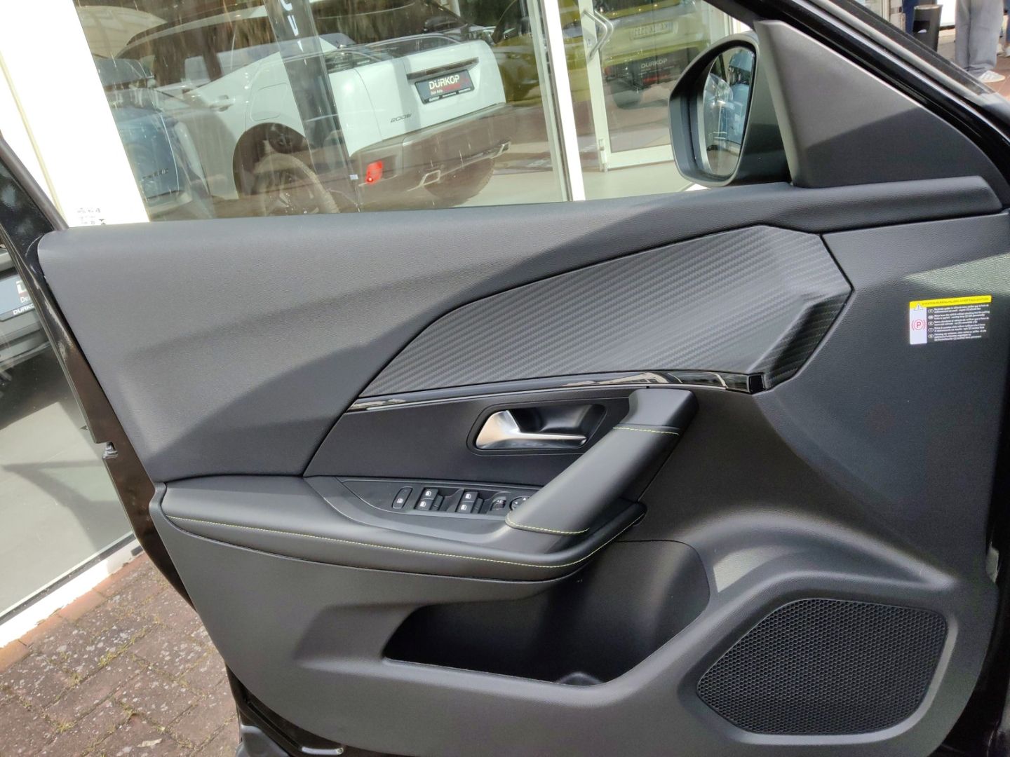 Peugeot 2008 - Bild 13