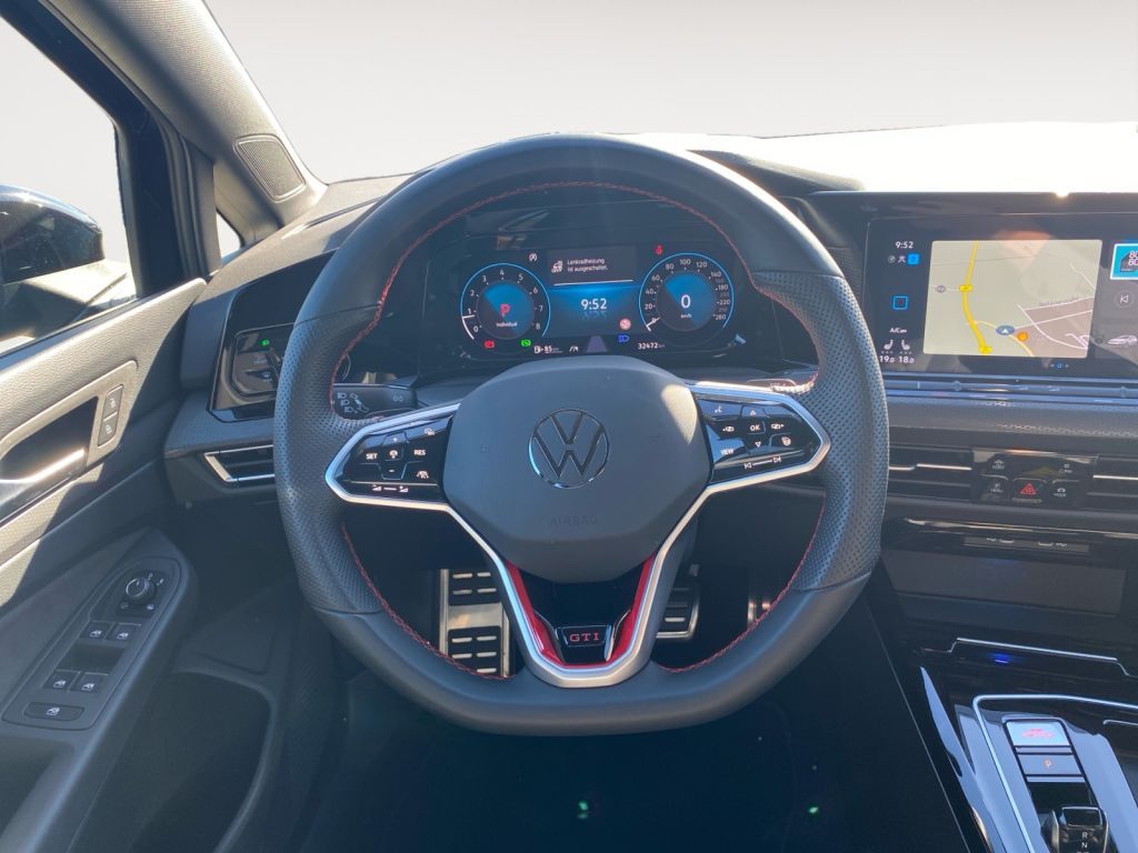 Fahrzeugabbildung Volkswagen Golf 2.0 TSI DSG GTI ACC  LED-Matrix