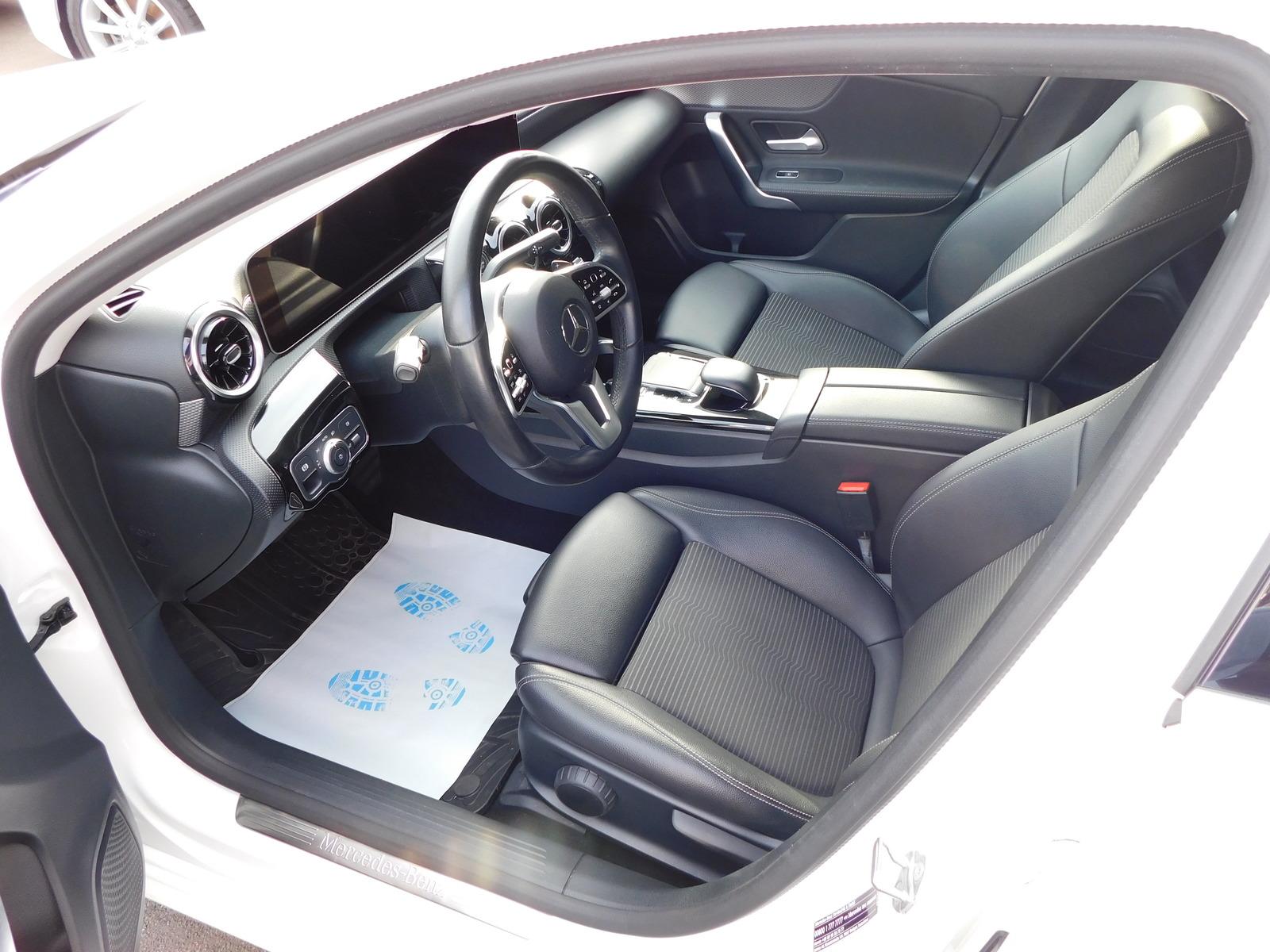 Mercedes-Benz A 250 AUTOM KLIMA NAVI T.LED Parkassist LM