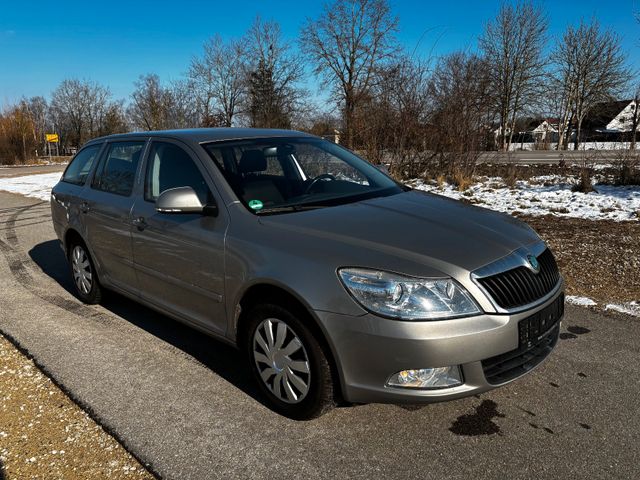 Skoda Octavia Combi Elegance 1.8 TSI DSG SHZ