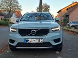Volvo XC40 T4 Momentum Geartronic Momentum - Volvo XC40 Gebrauchtwagen