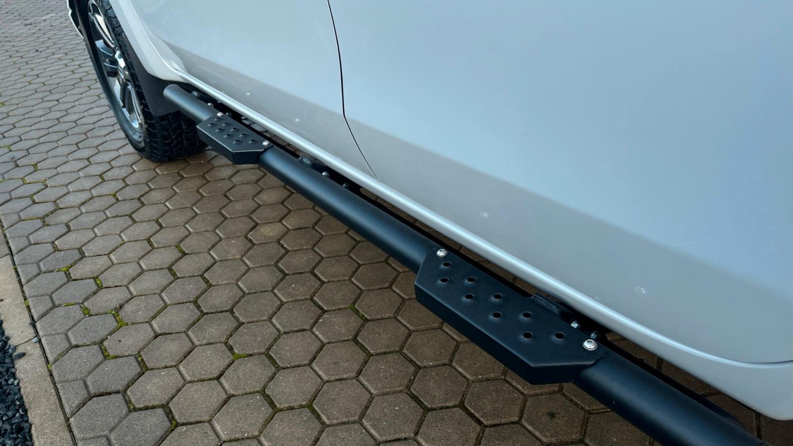 Mitsubishi L200 Select DOKA *AHK, Trittbretter & Laderraum*
