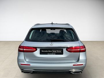 Mercedes E 220 - 4