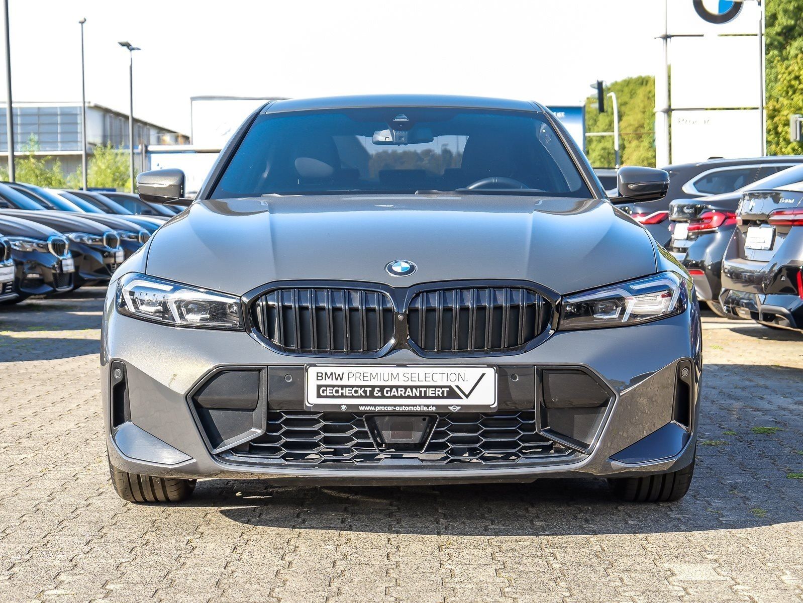BMW 330 - Bild 8