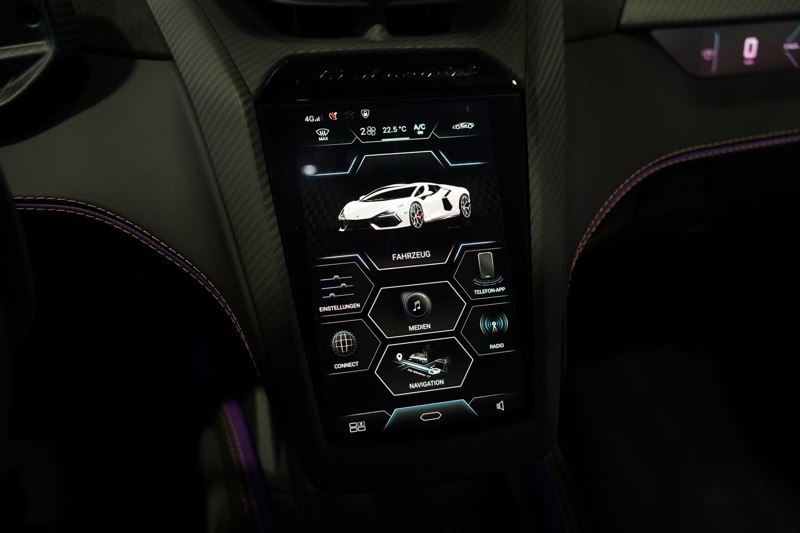 Lamborghini Revuelto