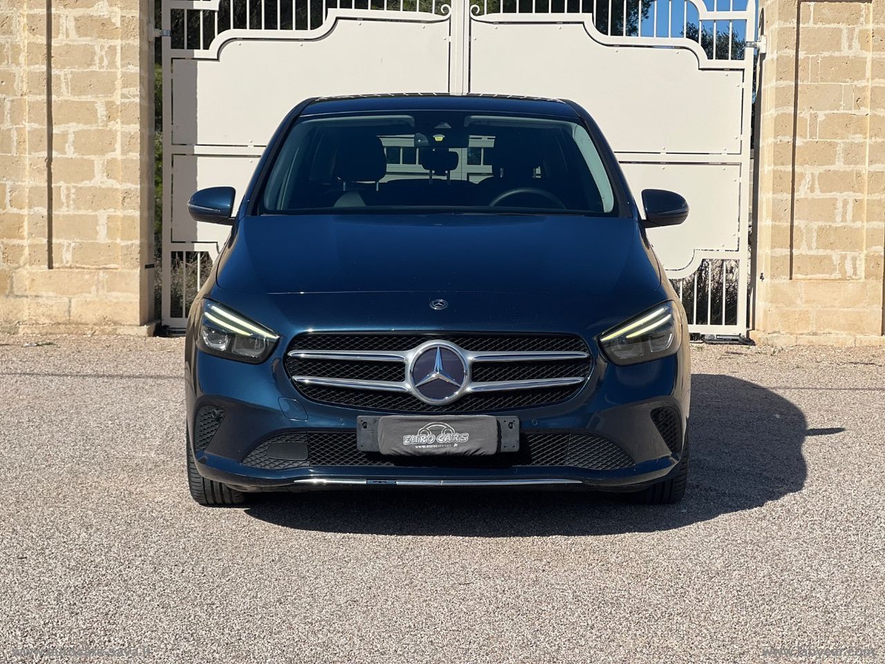 Mercedes-Benz MERCEDES-BENZ B 180 d Automatic Sport Plus imagem 2