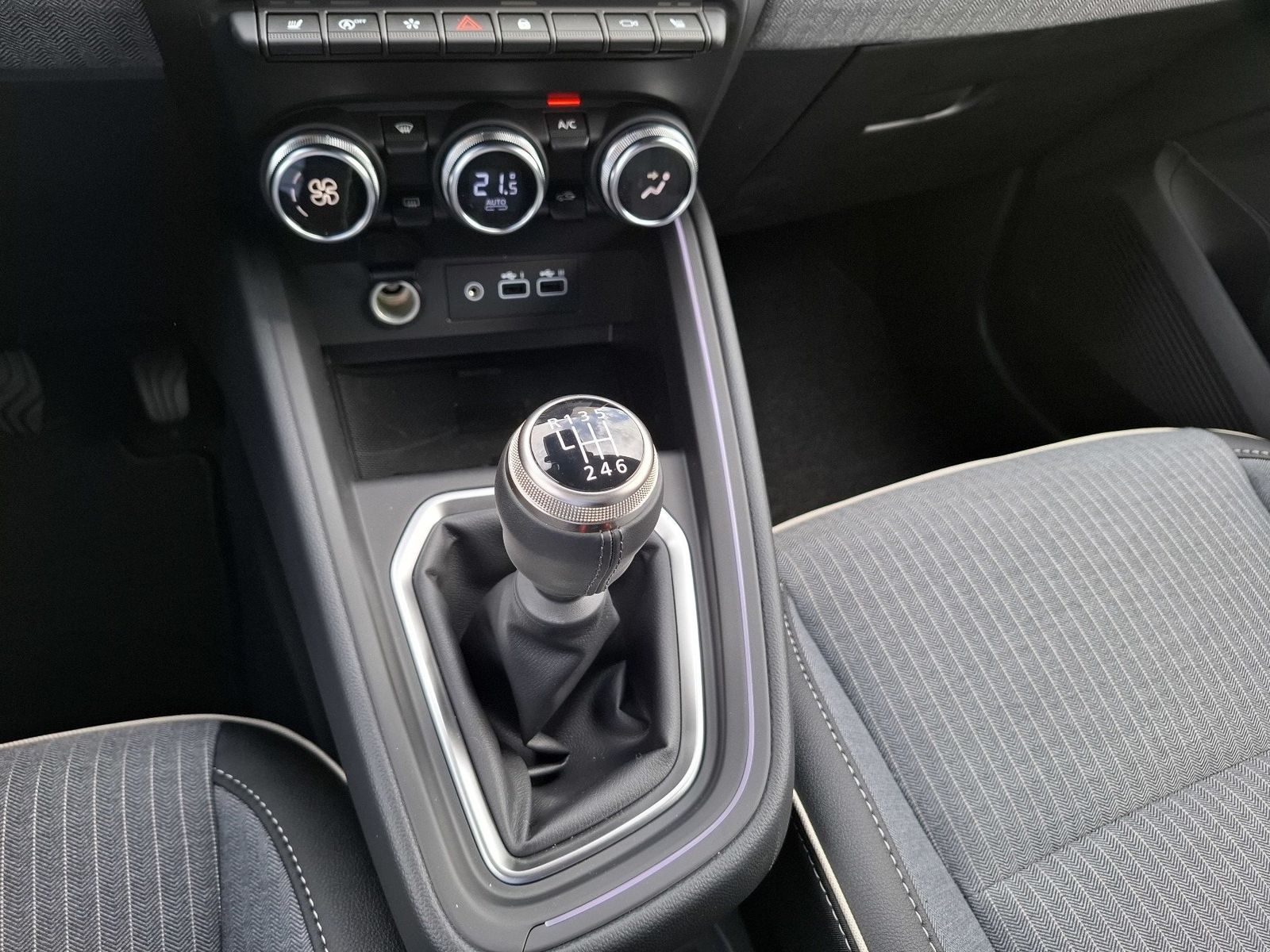 Renault Clio - Bild 25
