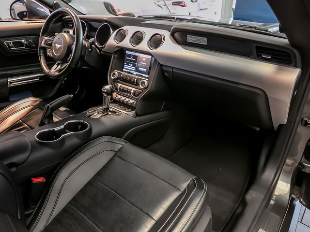 Ford Mustang Basis Convertible Performance-Paket Navi