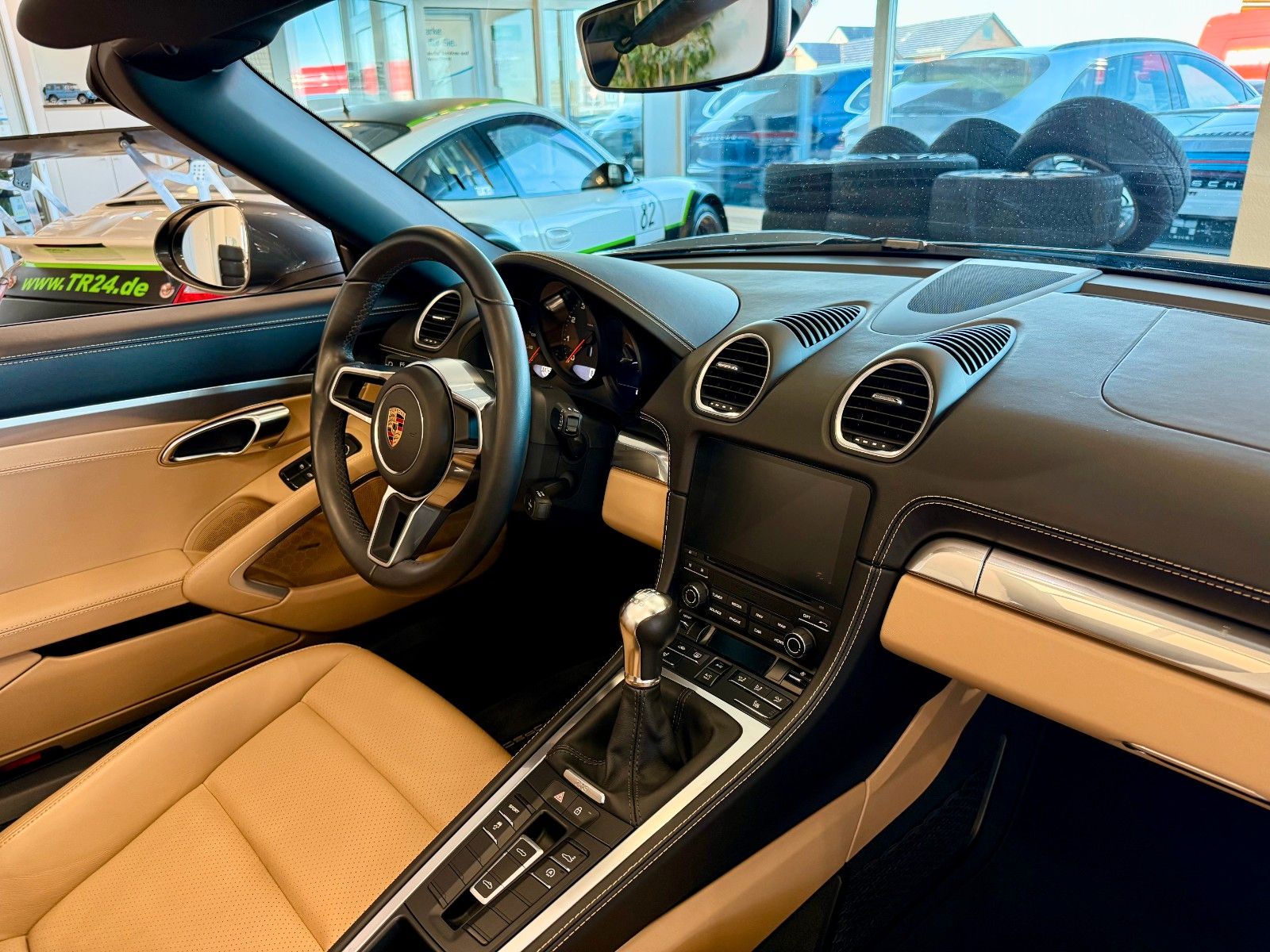 Fahrzeugabbildung Porsche 718 Boxster 20"Zoll / BOSE / Bi-Color / PCM-Navi