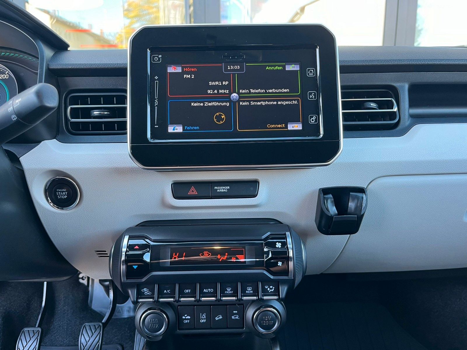 Fahrzeugabbildung Suzuki Ignis 1.2 Allgrip Comfort+*8x bereift*